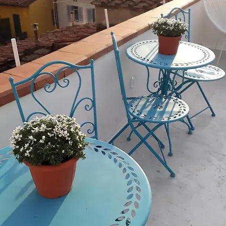 The Dream Terrace - Elena Grey * פירנצה